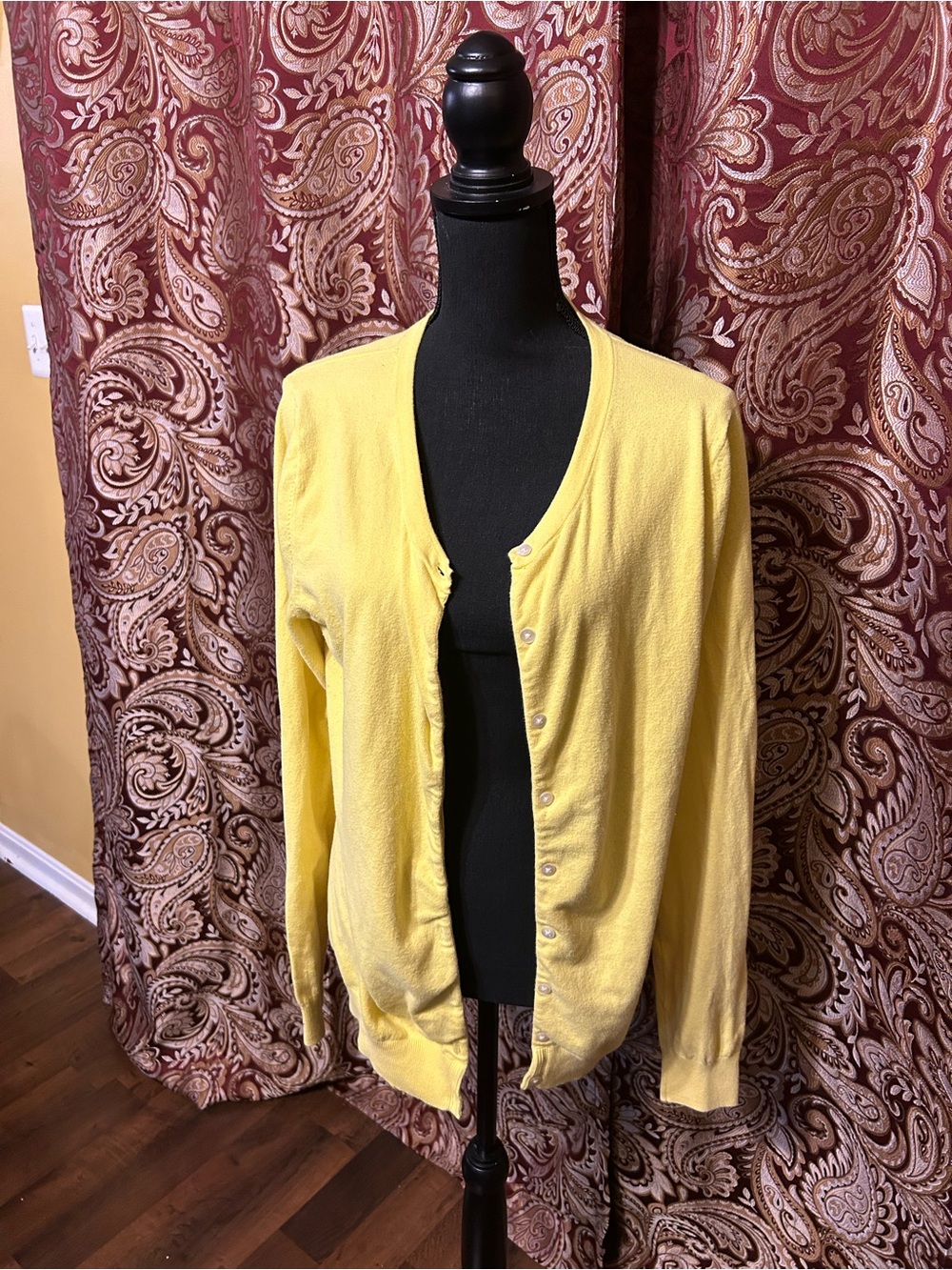 Old Navy Yellow Button-Front Lightweight Women's Cardigan